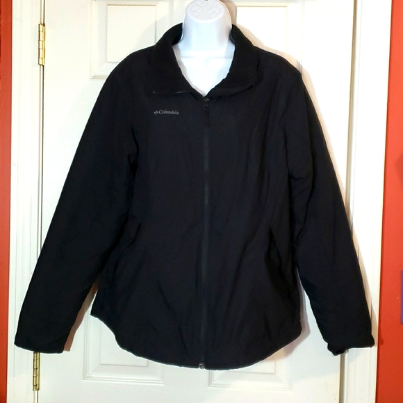 Columbia Jackets & Blazers - Columbia zippered coat warm